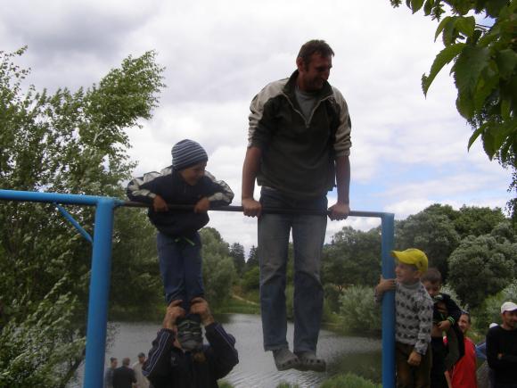 Прийдуть з вудками  під ОДА - у Зарванцях готують «рибалку» для  чиновників, фото №3 на сайті 20minut.ua