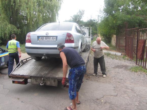 П’яного екс-полковника міліції за кермом ловили вінничани на Келецькій, фото №6 на сайті 20minut.ua