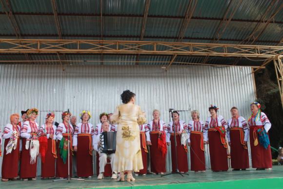 У парку сухими залишилися тільки пенсіонери та немовлята, фото №1 на сайті 20minut.ua