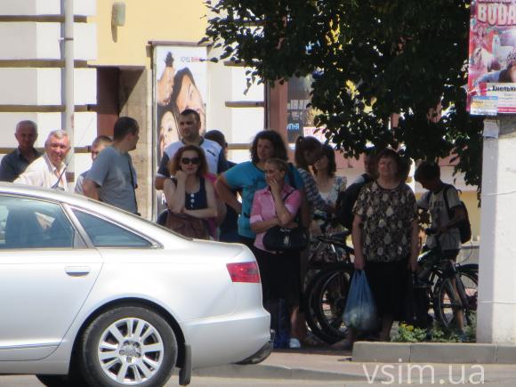 У центрі Хмельницького шукали вибухівку на сайті vsim.ua У центрі Хмельницького шукали вибухівку, фото №8 на сайті vsim.ua