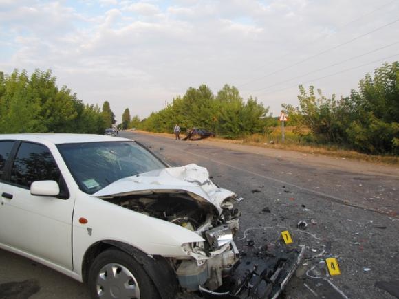 На Хмельниччині «ВАЗ» врізався в іномарку. Двоє людей загинуло, фото №1 на сайті vsim.ua