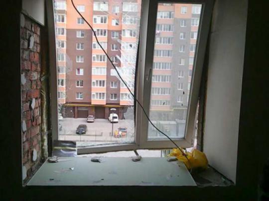 Під час вибуху на Київській постраждало двоє людей, фото №1 на сайті 20minut.ua