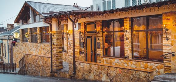 П’яний вінничанин в «Тифлісі» тримав під прицілом пістолета охоронця, фото №1 на сайті 20minut.ua