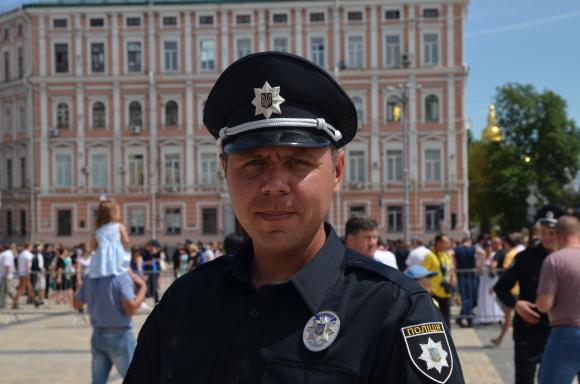 Шестеро вінницьких красунчиків і красунь служать в поліції у Києві, фото №17 на сайті 20minut.ua