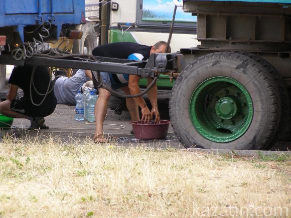 Цирковий “циганський табір” осів на площі Козятина, фото №2 на сайті 20minut.ua