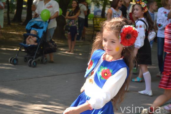 У Хмельницькому малеча дефілювала у вишиванках, фото №3 на сайті vsim.ua