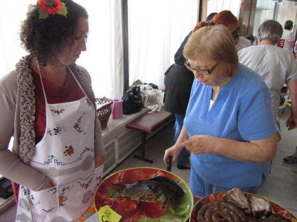 Вінничан у  «Плеяді» пригощали м'ясом, сиром та рибою від місцевого виробника, фото №5 на сайті 20minut.ua