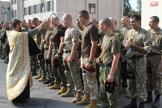 Вінницьких міліціонерів провели на війну, фото №3 на сайті 20minut.ua