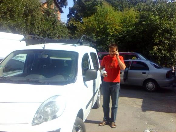 Двоє в балаклавах 15 хвилин били вінничанина на зйомній квартирі, фото №2 на сайті 20minut.ua