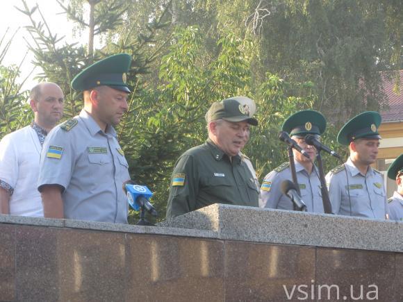 Хмельницькі прикордонники відзначили День знань урочистим маршем, фото №2 на сайті vsim.ua