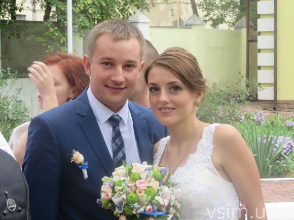 На День міста у Хмельницькому одружилось 9 пар молодят, фото №2 на сайті vsim.ua