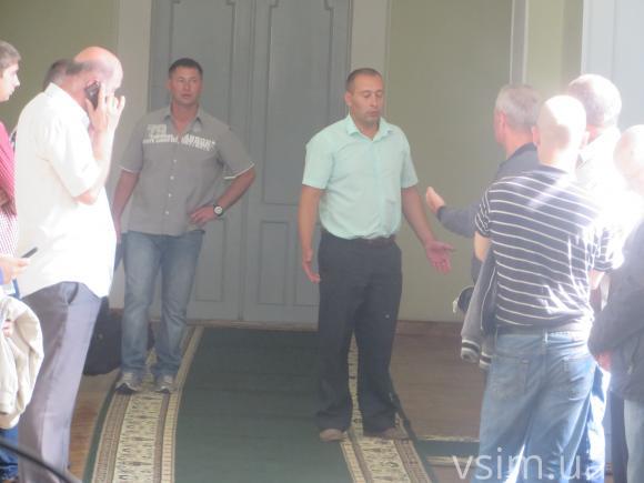 Перевізники організували «коридор ганьби» у Хмельницькій міській раді, фото №2 на сайті vsim.ua