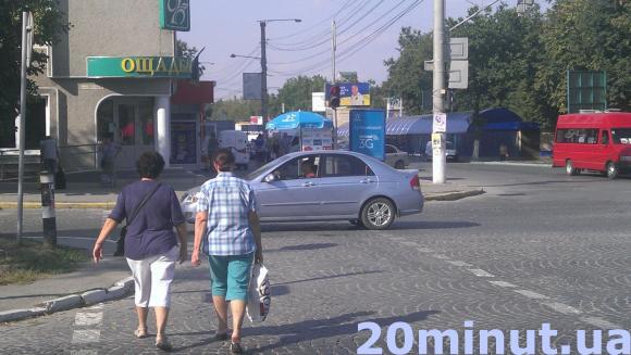У Кам’янці пішоходи ігнорують червоне світло, фото №1 на сайті 20minut.ua