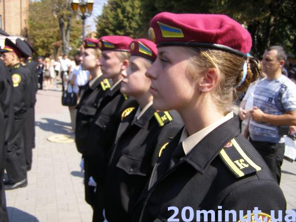 У Вінниці під час присяги курсанти втрачали свідомість, фото №6 на сайті 20minut.ua