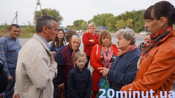 В Острові перекрили трасу – утворився кілометровий затор (ОНОВЛЕНО), фото №3 на сайті 20minut.ua