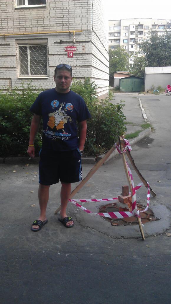 Вінничанин судиться з тепловими мережами через люк, фото №1 на сайті 20minut.ua