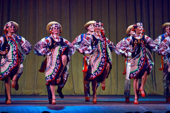 Ансамбль Вірського: «Для всіх костюмів ми возимо окремий автобус», фото №10 на сайті 20minut.ua