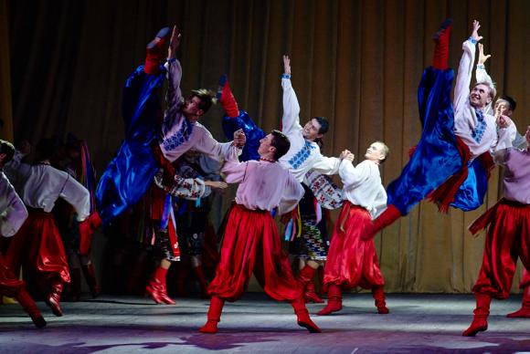 Ансамбль Вірського: «Для всіх костюмів ми возимо окремий автобус», фото №2 на сайті 20minut.ua