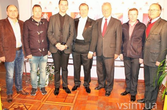 На сцену після відпустки: у хмельницькій філармонії відсвяткували день музики, фото №4 на сайті vsim.ua