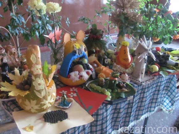 Школярська виставка — з виробів сонячних дарів осені, фото №3 на сайті 20minut.ua