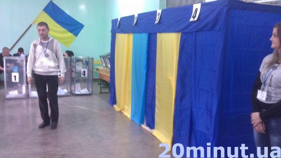 У Кам’янці вже проголосували перші виборці, фото №2 на сайті 20minut.ua