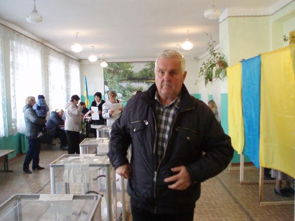 Вибори на Київській: люди голосують мляво і навмисне псують бюлетені, фото №13 на сайті 20minut.ua