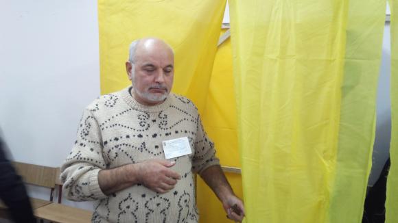 Вибори на Кореї та П'ятничанах: Янукович просить повернути йому гроші, фото №3 на сайті 20minut.ua