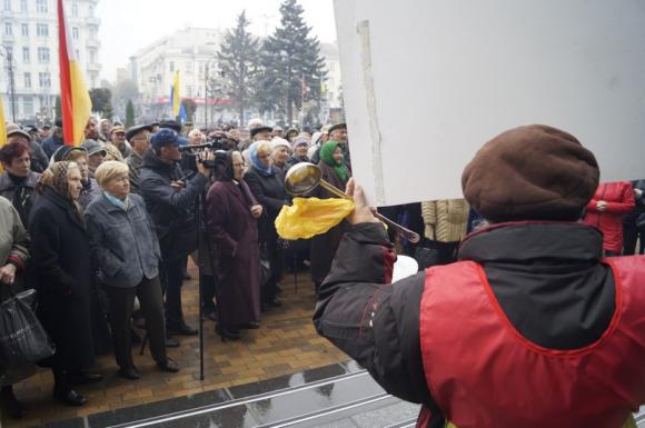 Вінницьких пенсіонерів вмовляли не "стріляти у владу з автомата", фото №1 на сайті 20minut.ua