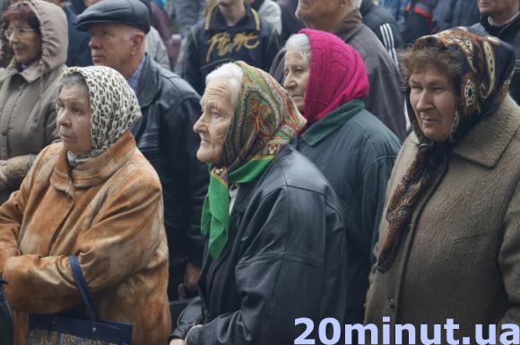 Вінницьких пенсіонерів вмовляли не "стріляти у владу з автомата", фото №2 на сайті 20minut.ua