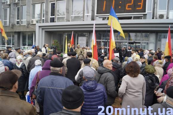 Вінницьких пенсіонерів вмовляли не "стріляти у владу з автомата", фото №6 на сайті 20minut.ua