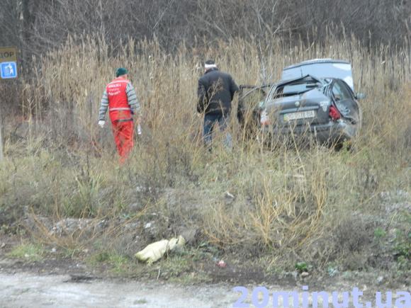 ДТП біля Тернополя: зіткнулися дві легківки і автобус, є постраждалі, фото №3 на сайті 20minut.ua