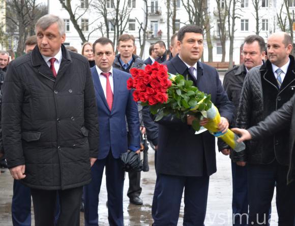 Гройсман у Хмельницькому: «По реформі децентралізації ваша область одна з кращих в Україні», фото №1 на сайті vsim.ua