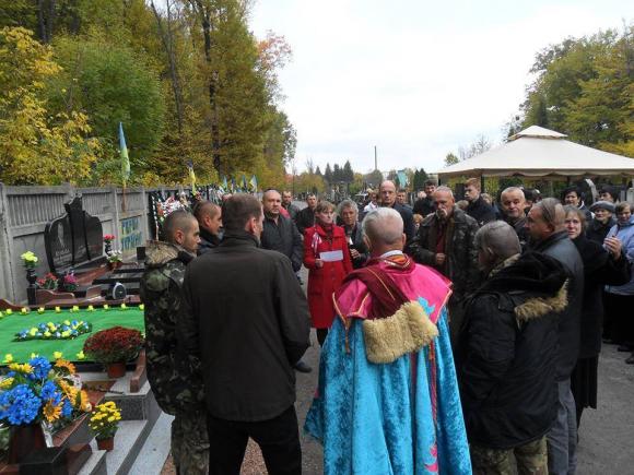 На відкриття пам’ятнику герою України Максиму Шимку приїхали матері інших Героїв Небесної Сотні на сайті 20minut.ua На відкриття пам’ятнику герою України Максиму Шимку приїхали матері інших Героїв Небесної Сотні, фото №2 на сайті 20minut.ua