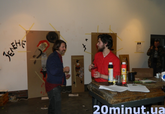 Рвали газети - творили мистецтво, фото №1 на сайті 20minut.ua