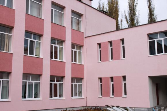 Учні 25-ої школи не замерзнуть взимку – термореновація майже завершилась, фото №1 на сайті 20minut.ua