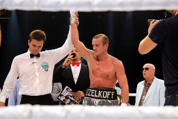 Узелков: «Тренер вытаскивал меня из подвалов», фото №8 на сайті 20minut.ua