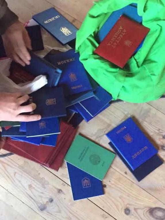 Вінницькі СБУшники зловили торгівців  фальшивими документами, фото №1 на сайті 20minut.ua