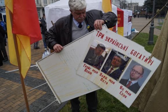 Вінницький «Тарифний майдан»: Ісус з Шуріком їздили на ослі, а ці євреї на машинах, фото №17 на сайті 20minut.ua