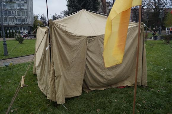 Вінницький «Тарифний майдан»: Ісус з Шуріком їздили на ослі, а ці євреї на машинах, фото №2 на сайті 20minut.ua