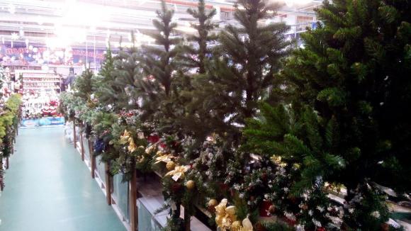 Як вінницькі супермаркети готуються до Нового року, фото №13 на сайті 20minut.ua