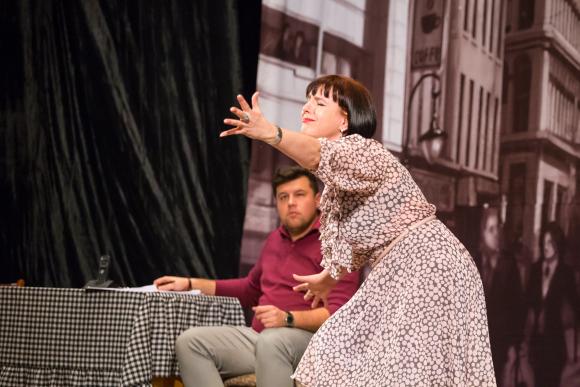 Актеры театра «Черный Квадрат» в Виннице рассказали, как на экране разыгрывают Ефремова, Томаса Андерса и других звезд, фото №17 на сайті 20minut.ua