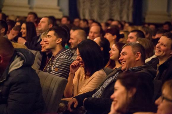 Актеры театра «Черный Квадрат» в Виннице рассказали, как на экране разыгрывают Ефремова, Томаса Андерса и других звезд, фото №19 на сайті 20minut.ua