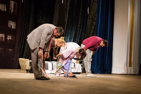 Актеры театра «Черный Квадрат» в Виннице рассказали, как на экране разыгрывают Ефремова, Томаса Андерса и других звезд, фото №36 на сайті 20minut.ua