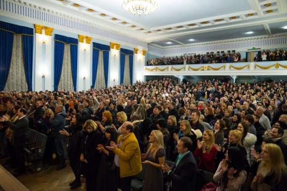 Актеры театра «Черный Квадрат» в Виннице рассказали, как на экране разыгрывают Ефремова, Томаса Андерса и других звезд, фото №37 на сайті 20minut.ua