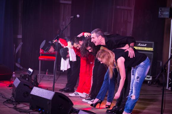 Алексей Большой - о Томми Ли, украинском шансоне и пользе секса на сайті 20minut.ua Алексей Большой - о Томми Ли, украинском шансоне и пользе секса, фото №29 на сайті 20minut.ua