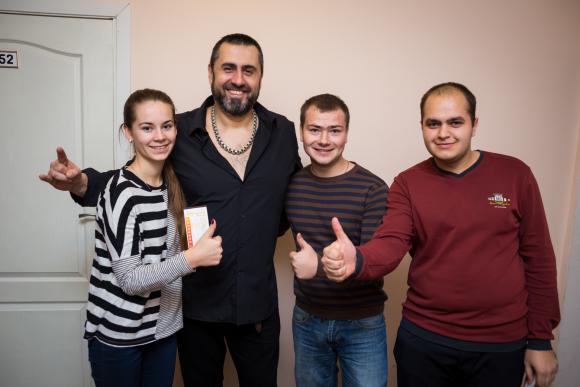 Алексей Большой - о Томми Ли, украинском шансоне и пользе секса на сайті 20minut.ua Алексей Большой - о Томми Ли, украинском шансоне и пользе секса, фото №38 на сайті 20minut.ua