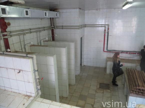 Аварійну лазню в Хмельницькому можуть відремонтувати за півроку, фото №3 на сайті vsim.ua