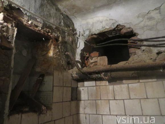 Аварійну лазню в Хмельницькому можуть відремонтувати за півроку, фото №9 на сайті vsim.ua