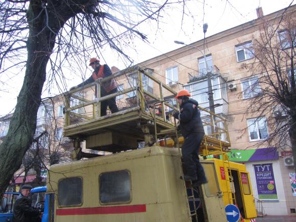 Через снігопад у Вінниці зупинились тролейбуси, фото №3 на сайті 20minut.ua