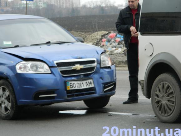 Дві ДТП на Протасевича: зіткнулися Opel та ВАЗ, Chevrolet та Ford, фото №3 на сайті 20minut.ua